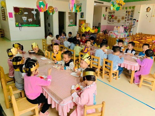 萌娃入園初體驗 快樂成長每一天 浉河區幼兒園新生入園