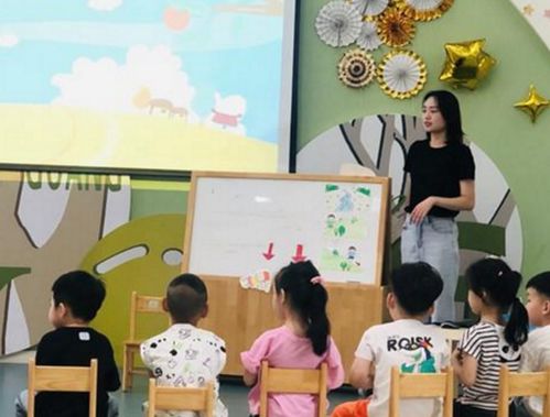 幼兒園迎 大改革 ,學(xué)前教育納入義務(wù)教育 官方回應(yīng)大眾不買賬